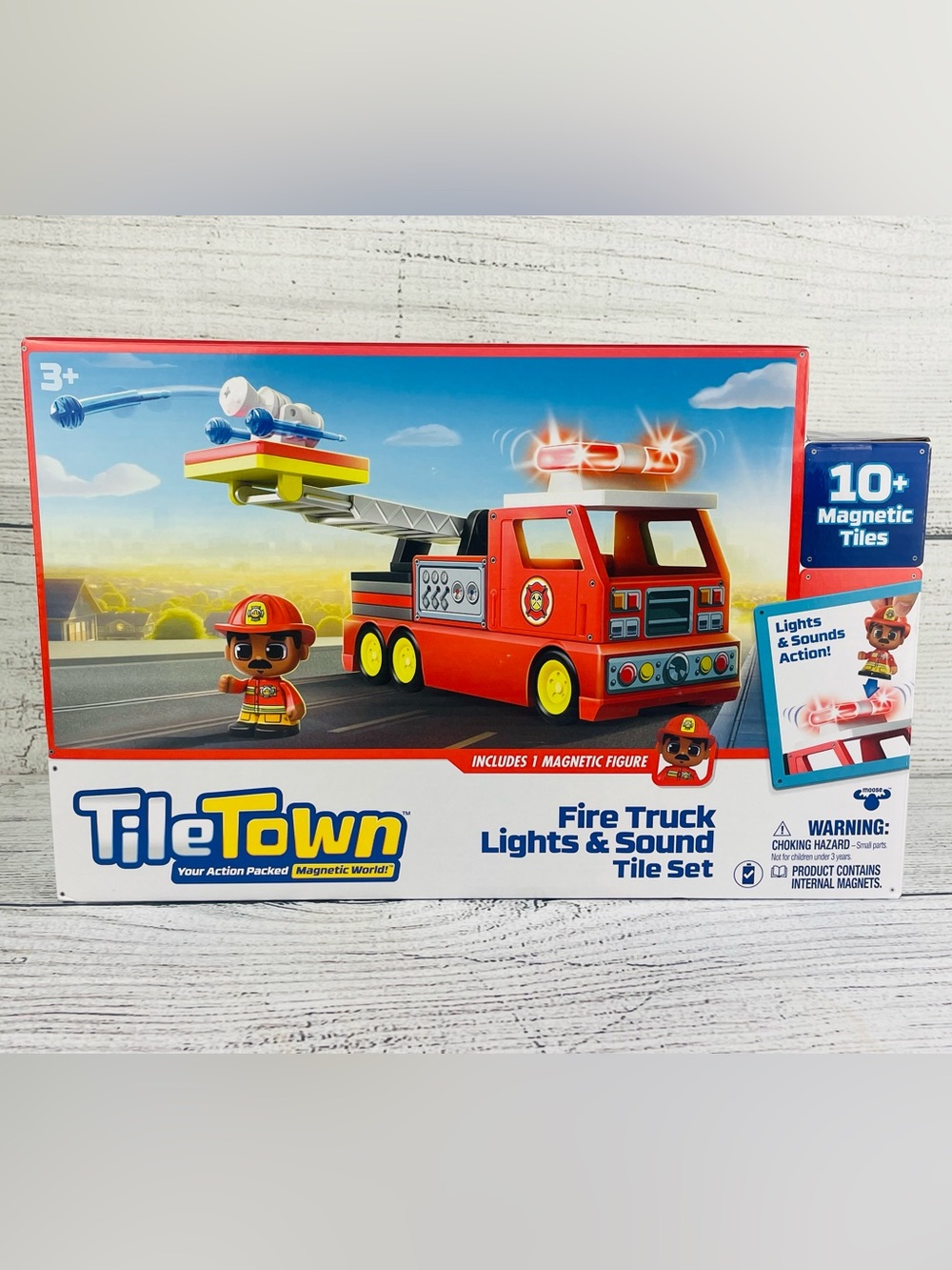 TileTown Fire Truck Lights & Sound Magnetic Tile Set with Magnetic Figure NEW